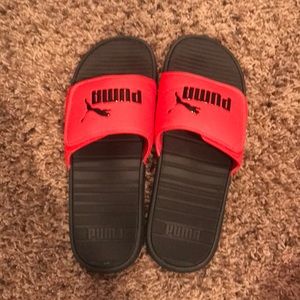 PUMA SLIDES